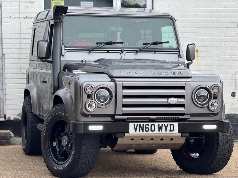 Used Land Rover Defender 122 HP (89 kW) 2011 Grey Estate