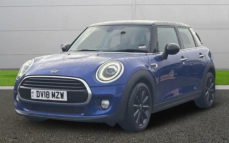 Used Mini Cooper Hatch 136 HP (100 kW) 2018 Blue Hatchback