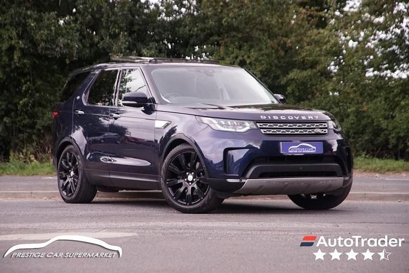 Blue Used 2017 Land Rover Discovery 5 HSE Luxury SUV | £25,999 (Expensive) - Image 1/4