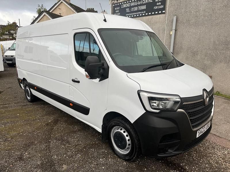 White Used 2022 Renault Master Business Van | £11,995 (Good price) - Image 1/4
