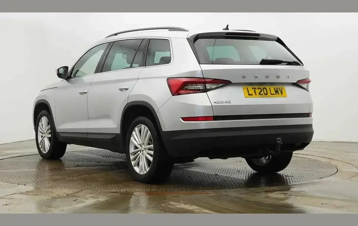 Used Skoda Kodiaq SE L 150 HP (110 kW) 2020 Brilliant silver metallic SUV