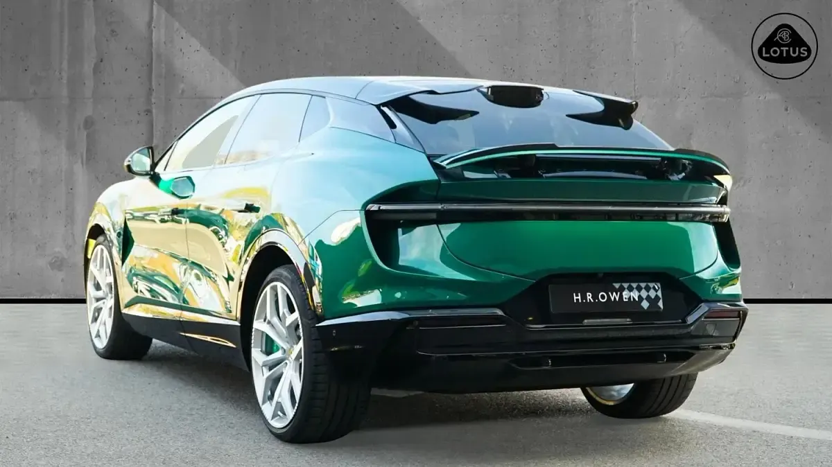 Used Lotus Eletre 450 kW (612 HP) 2023 Green SUV