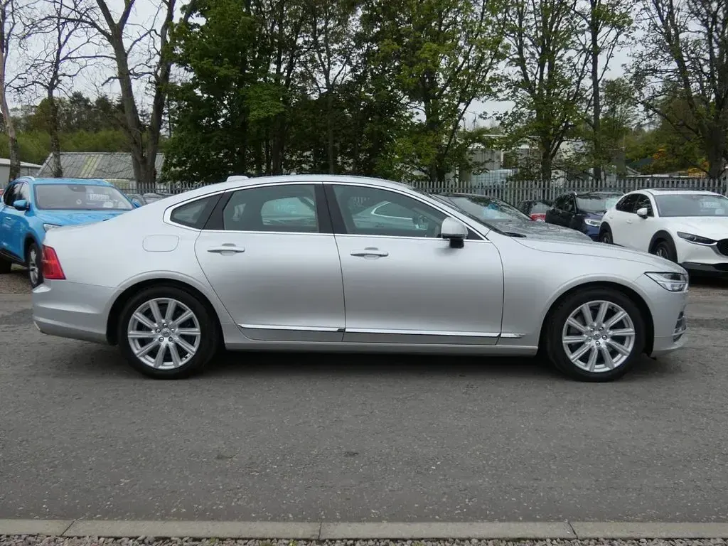 Used Volvo S90 Inscription 235 HP (172 kW) 2017 Silver Sedan