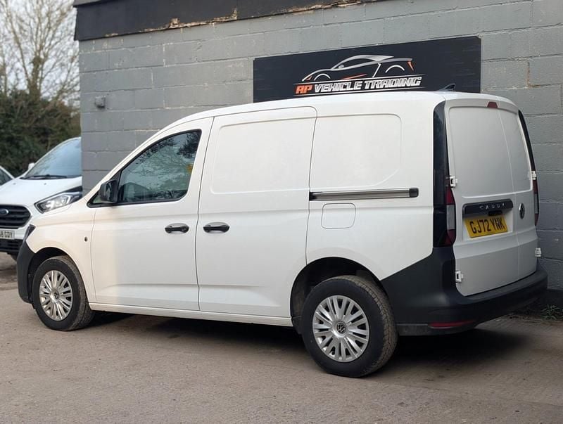 Used VW Caddy 102 HP (75 kW) 2022 White MPV