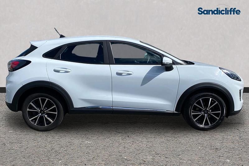 Used Ford Puma Titanium 125 HP (91 kW) 2021 White SUV