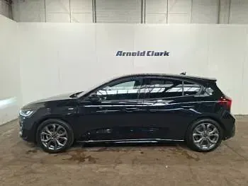 Used Ford Focus ST-Line 125 HP (91 kW) 2023 Black Hatchback