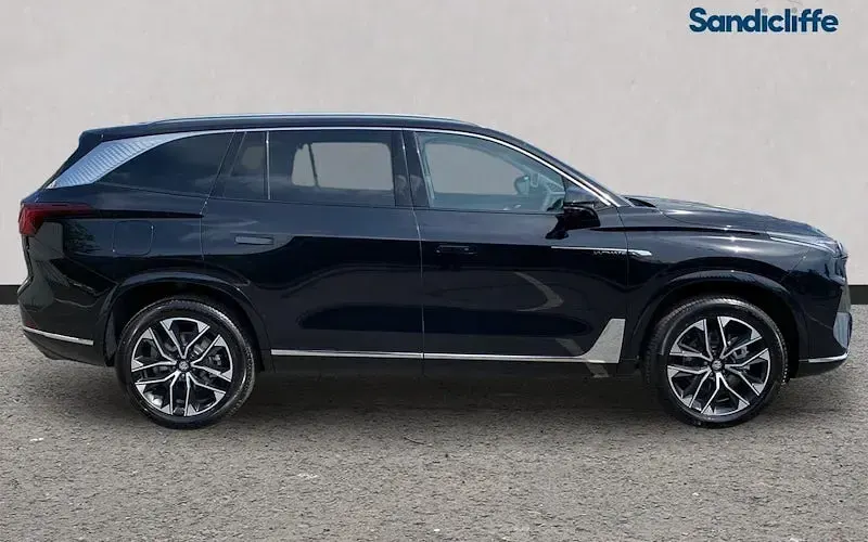 Used MG MGS9 299 HP (219 kW) 2026 Metallic  black pearl SUV