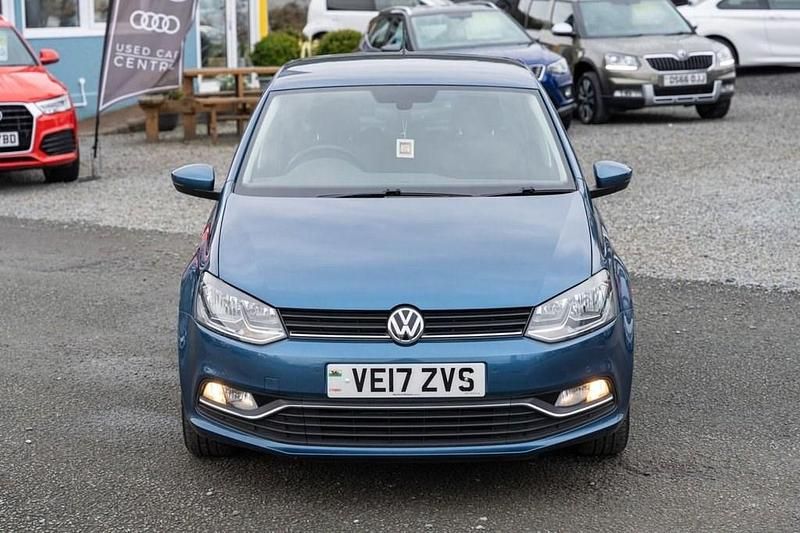 Used VW Polo Edition 90 HP (66 kW) 2017 Blue Hatchback