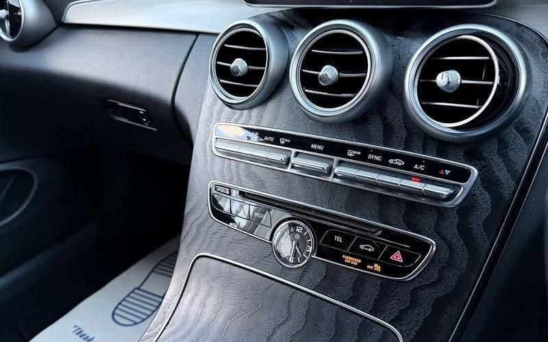 Used Mercedes C220 AMG Line Premium Plus 170 HP (125 kW) 2017 White Cabriolet