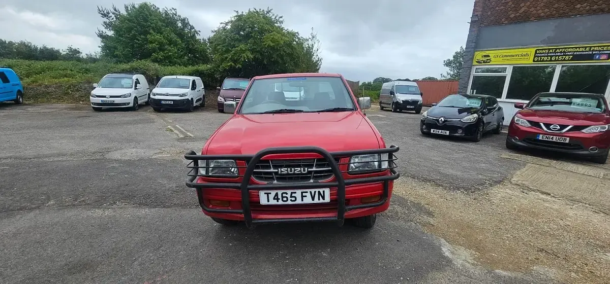 Used Isuzu Trooper 1999 Red SUV