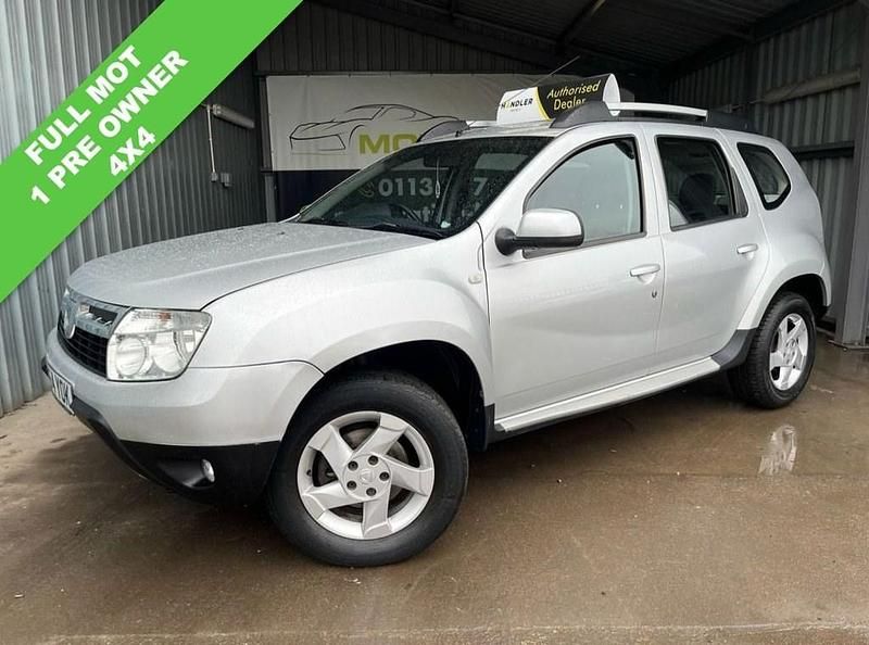 Used Dacia Duster Lauréate 110 HP (80 kW) 2014 Silver SUV