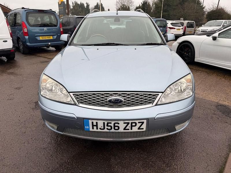 Used Ford Mondeo Ghia 145 HP (106 kW) 2006 Blue Estate