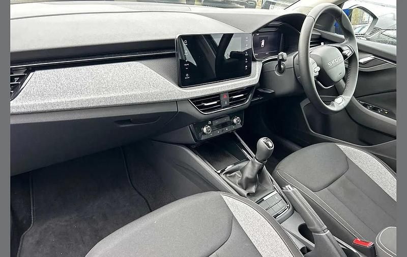 Used Skoda Scala SE 94 HP (69 kW) 2025 Energy blue Hatchback