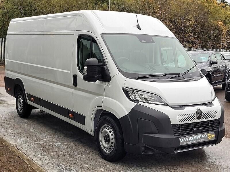 New Citroën Relay Touch 140 HP (102 kW) 2025 Icy white Van