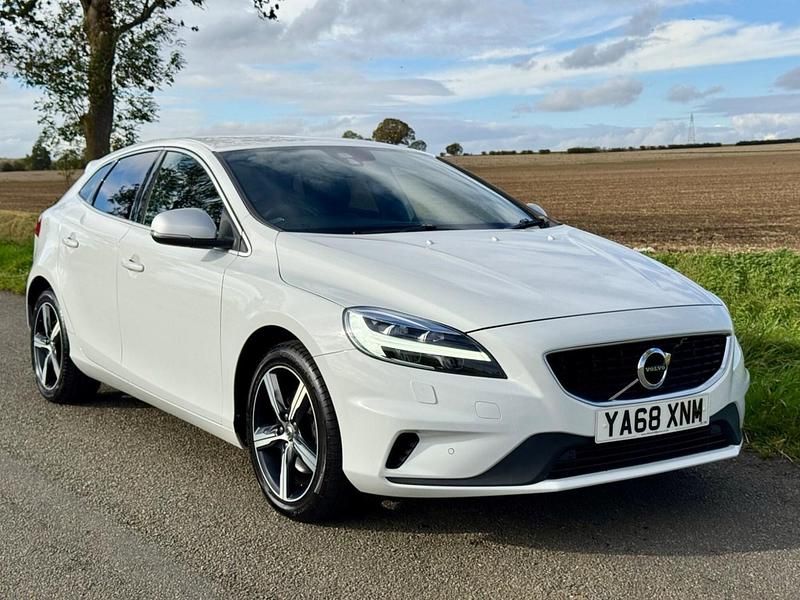 White Used 2019 Volvo V40 R-Design Estate | £12,450 (A bit pricey) - Image 1/3