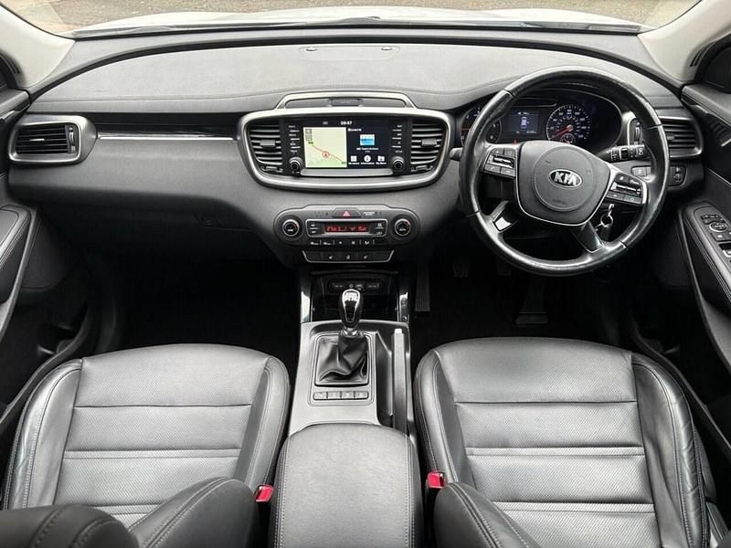 Used Kia Sorento 197 HP (144 kW) 2019 White SUV