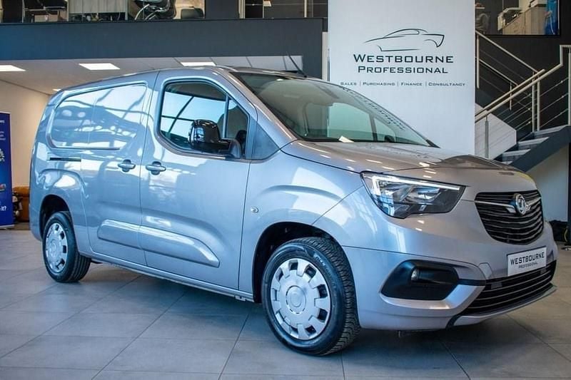 Used Vauxhall Combo S 100 HP (73 kW) 2023 Grey MPV