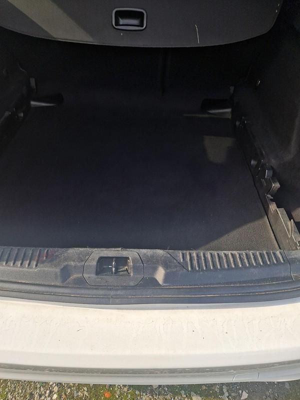 Used Ford Focus ST-Line 120 HP (88 kW) 2021 White Estate