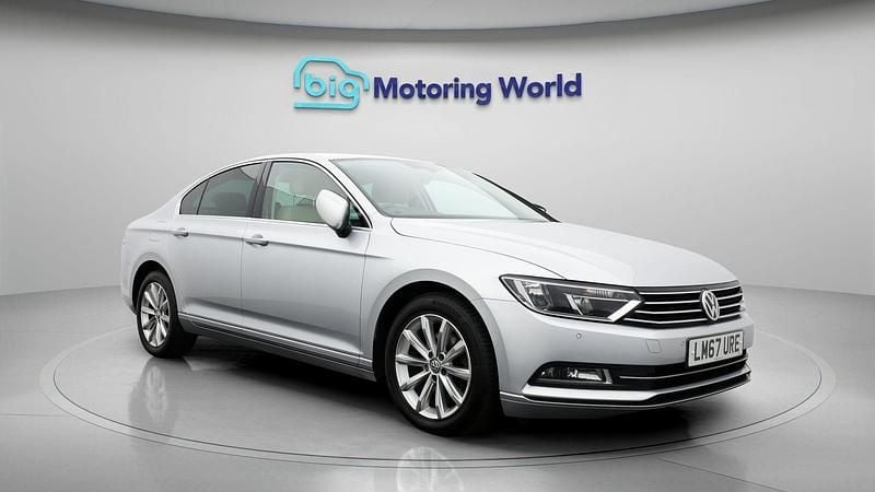Used 2017 VW Passat Business Sedan | £11,100 (Good price) - Image 1/4