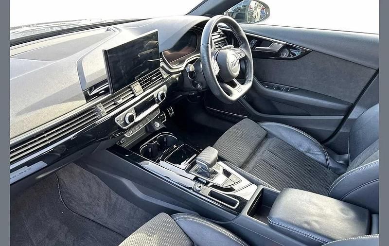 Used Audi A4 Black Edition 147 HP (108 kW) 2020 Grey Estate