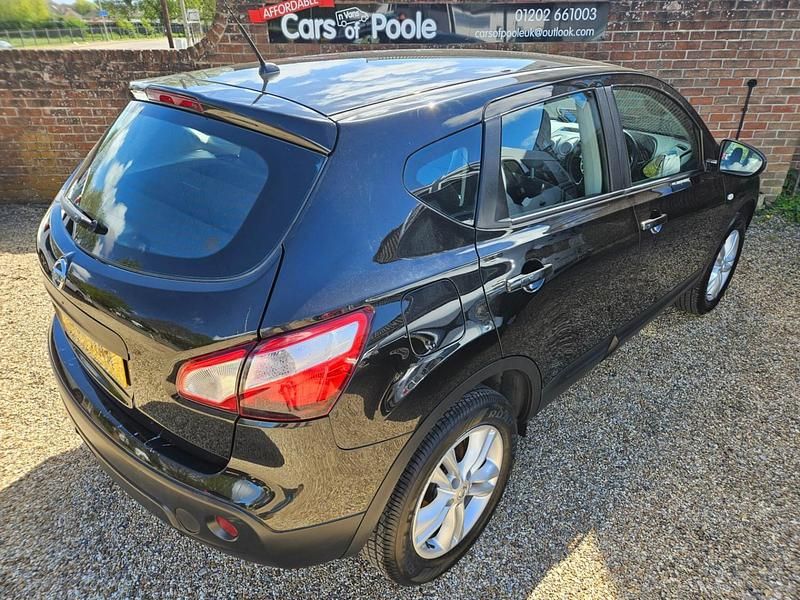 Used Nissan Qashqai Acenta 117 HP (86 kW) 2011 Black SUV