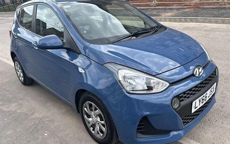 Used 2020 Hyundai i10 SE Hatchback | £7,488 (Good price) - Image 1/4