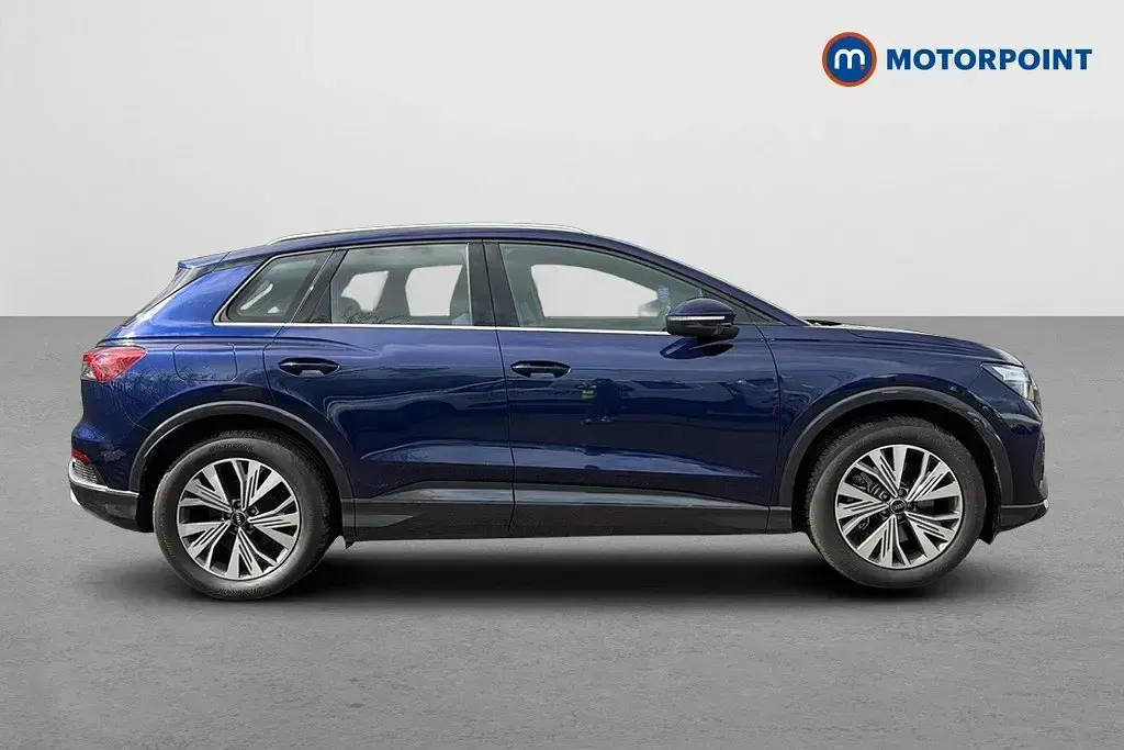 Second-hand Audi Q4 e-tron Sport 210 kW (286 CP) 2024 Albastru SUV