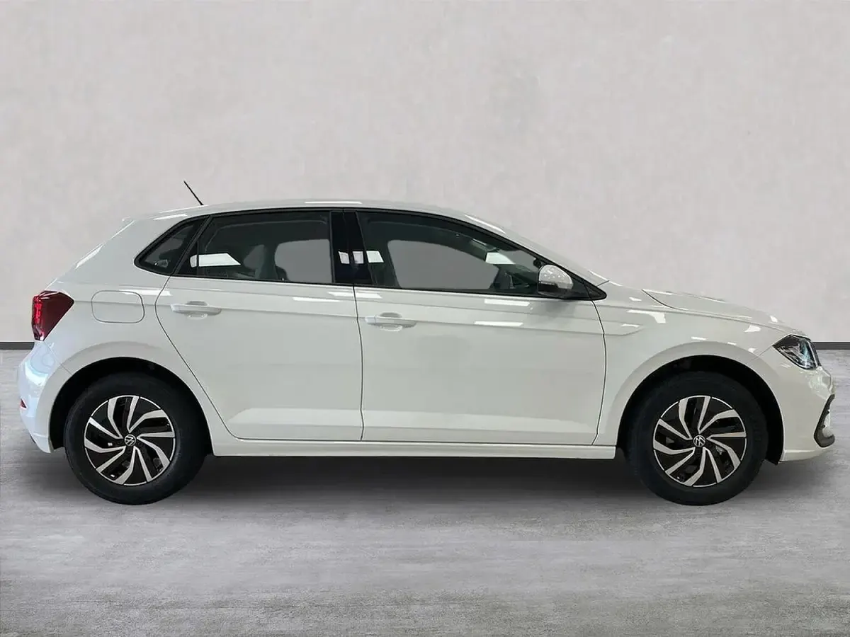 Used VW Polo Life 80 HP (58 kW) 2026 White Hatchback