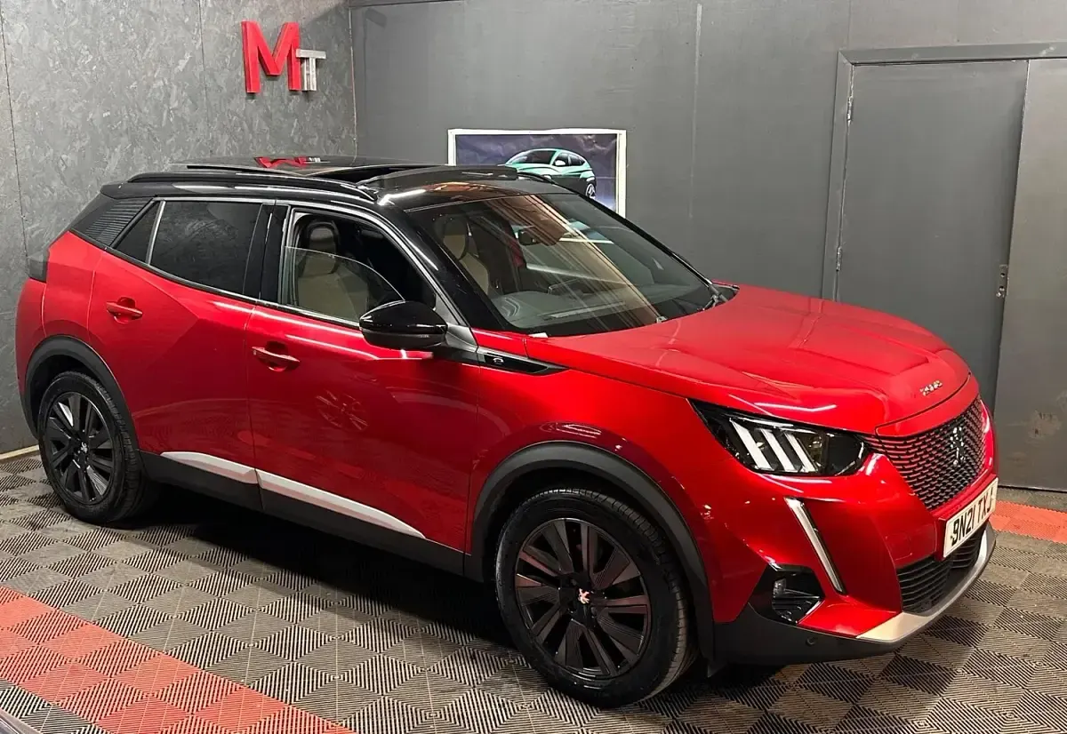 Used Peugeot 2008 Premium 100 kW (136 HP) 2021 Red SUV