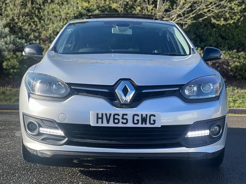Used Renault Mégane III LIMITED 2015 Silver Hatchback