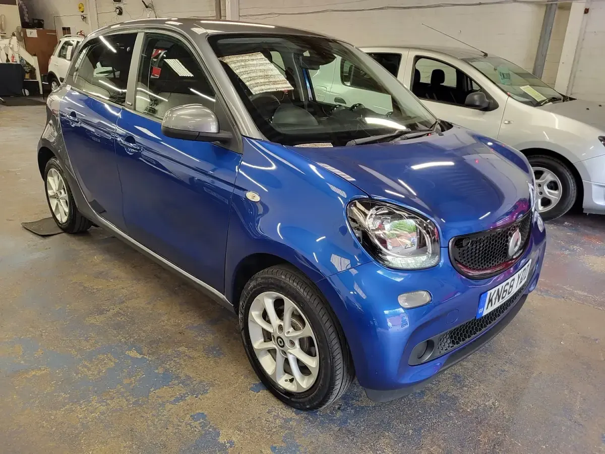 Used Smart ForFour Passion 71 HP (52 kW) 2018 Grey Hatchback