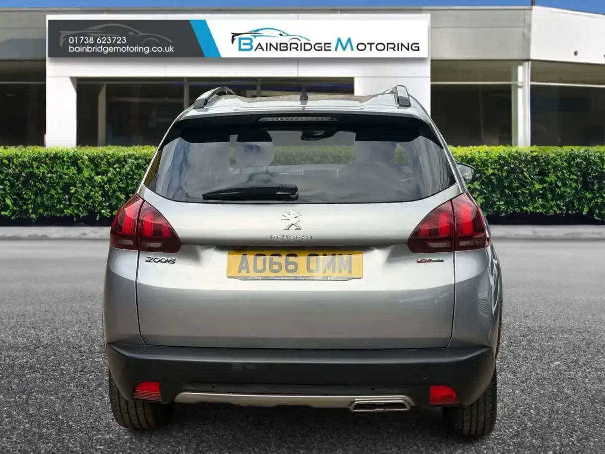 Begagnad Peugeot 2008 GT-line 2016 Grå SUV