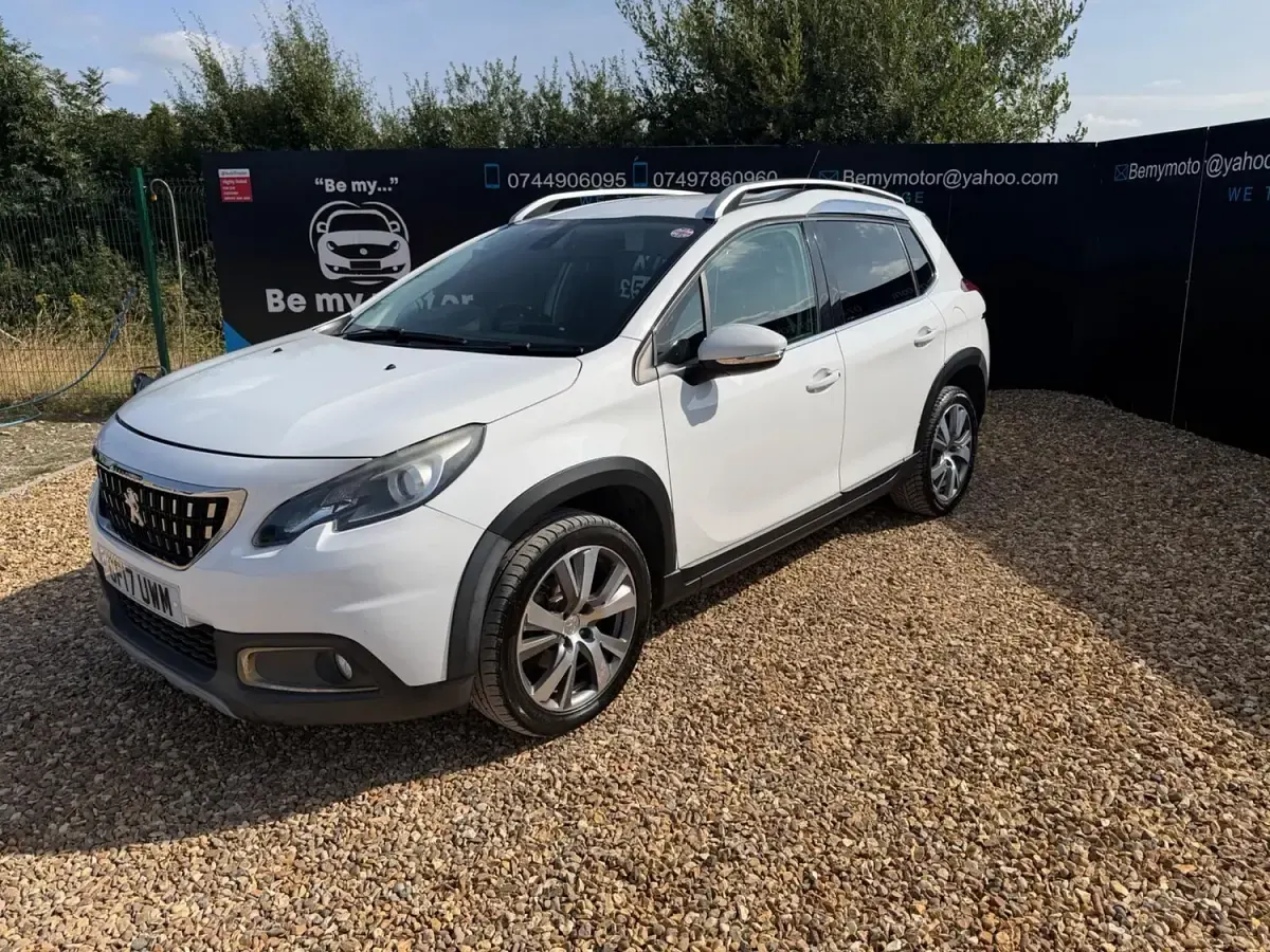 Used Peugeot 2008 Allure 108 HP (79 kW) 2017 White SUV