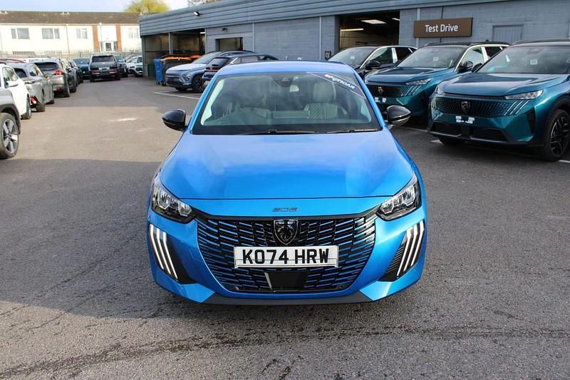 Used Peugeot 208 Allure 99 HP (72 kW) 2025 Blue Hatchback