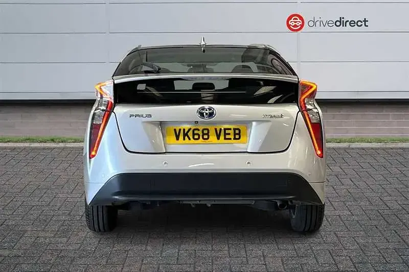 Used Toyota Prius Business Edition 122 HP (89 kW) 2018 Silver Hatchback