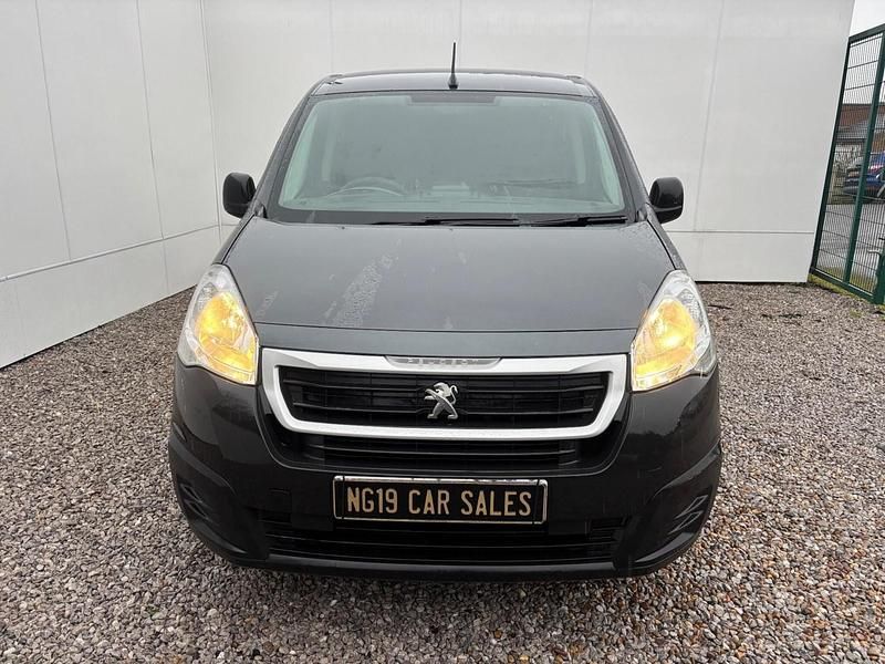 Used Peugeot Partner 2017 Grey MPV