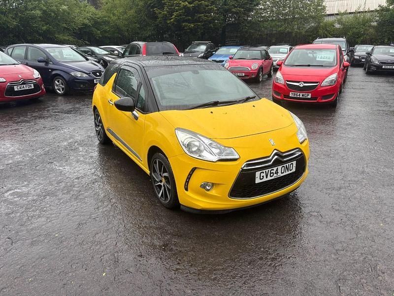 Used Citroën DS3 90 HP (66 kW) 2015 Yellow Hatchback