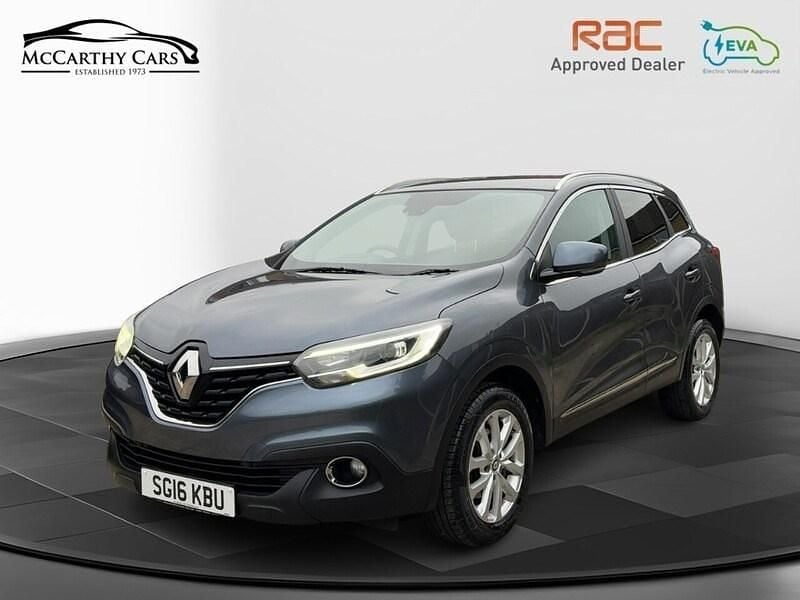 Titanium grey Used 2016 Renault Kadjar Dynamique SUV | £7,943 (A bit pricey) - Image 1/2
