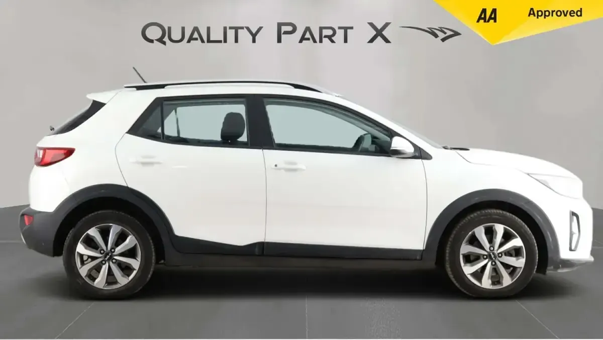 Used Kia Stonic 99 HP (72 kW) 2021 White SUV