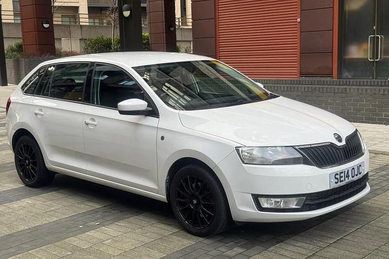 Used 2014 Skoda Rapid Elegance Hatchback | £3,990 (Fair price) - Image 1/1