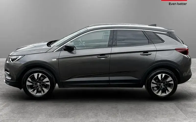 Second-hand Vauxhall Grandland X SRi 131 CP (96 kW) 2021 SUV