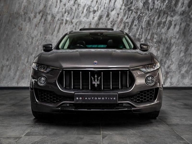 Used Maserati Levante 275 HP (202 kW) 2017 Grey SUV
