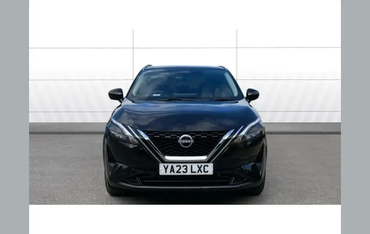 Used Nissan Qashqai N-Connecta 155 HP (114 kW) 2023 Black SUV