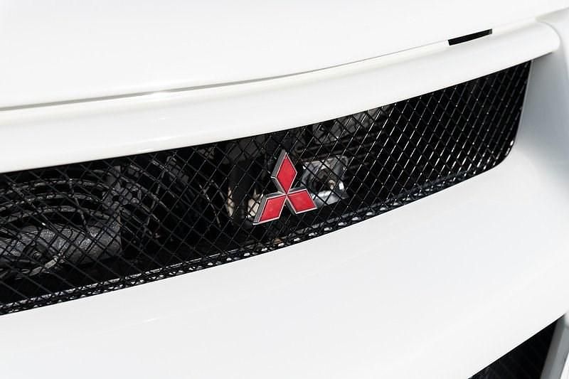 Used Mitsubishi Lancer 2000 Scotia white Sedan