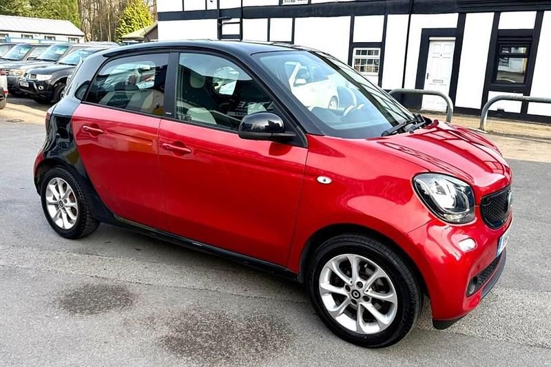 Used Smart ForFour Passion 2015 Red Hatchback