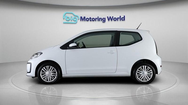 Used VW up! S 60 HP (44 kW) 2018 White Hatchback