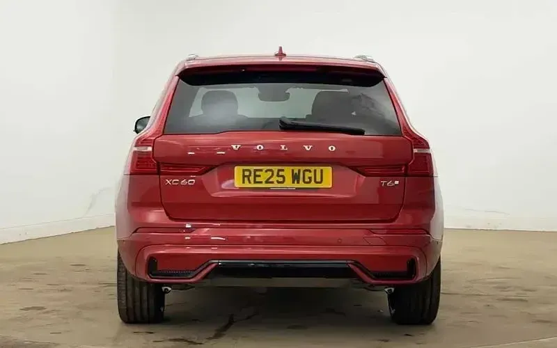 Used Volvo XC60 Plus 349 HP (256 kW) 2023 SUV
