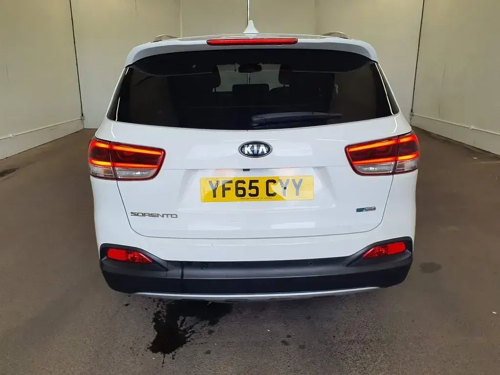 Used Kia Sorento 200 HP (147 kW) 2015 White SUV