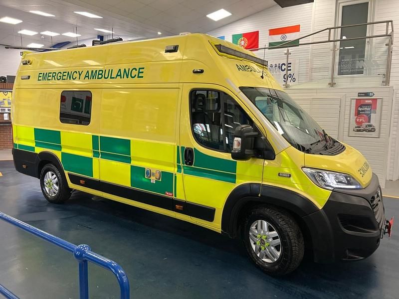 Used Fiat Ducato 176 HP (129 kW) 2019 Yellow Van