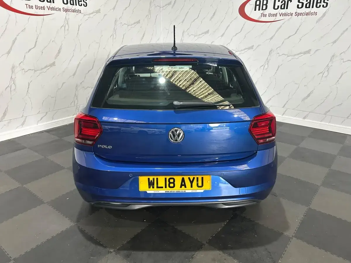 Used VW Polo SE 95 HP (69 kW) 2018 Blue Hatchback